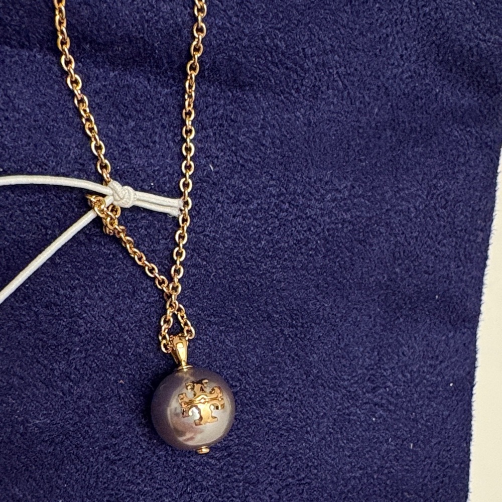 Tory Burch Pearl Chain Necklace - Picture 2 of 4